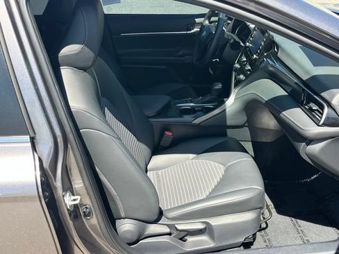 Used 2024 Toyota Camry SE w/ Convenience Package FWD image 8
