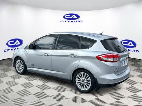Used 2017 Ford C-MAX Energi SE w/ Equipment Group 401A image 6