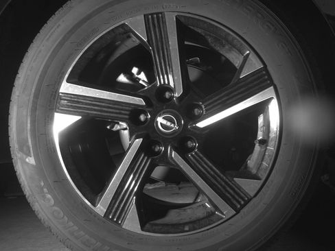 Used 2025 Nissan Sentra SV FWD image 15