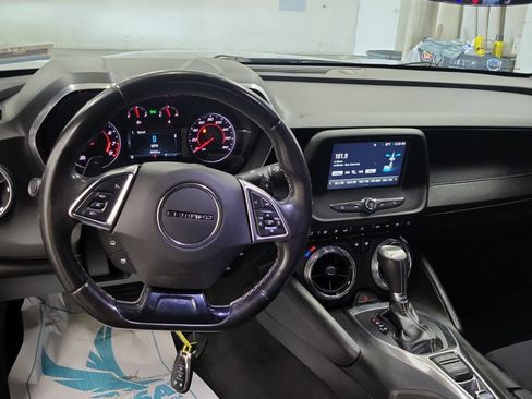 Used 2018 Chevrolet Camaro LT image 14