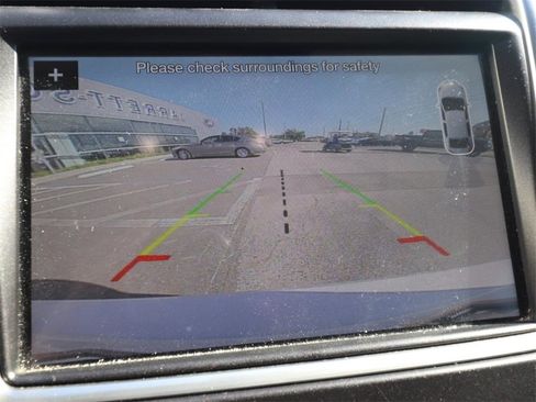 Used 2017 Lincoln MKX Select w/ Select Plus Package image 4