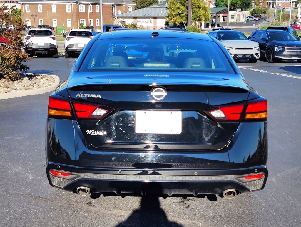 Used 2025 Nissan Altima 2.5 SV w/ SV Special Edition Package FWD image 5