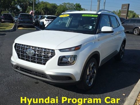 Certified 2026 Hyundai Venue SEL image 2