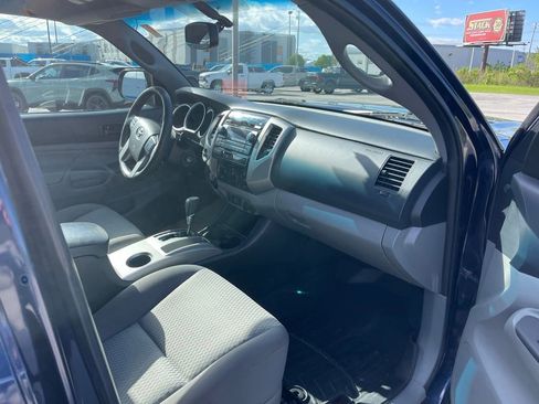 Used 2012 Toyota Tacoma 4x4 Double Cab w/ SR5 Pkg image 18