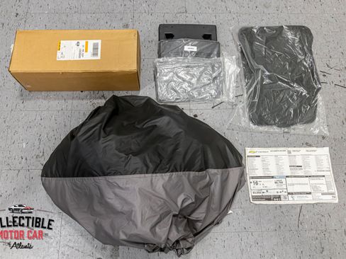 Used 2015 Chevrolet Corvette Z06 w/ 3LZ Preferred Equipment Group RWD image 6
