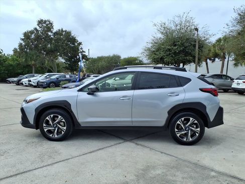 Used 2024 Subaru Crosstrek 2.0i Premium image 4