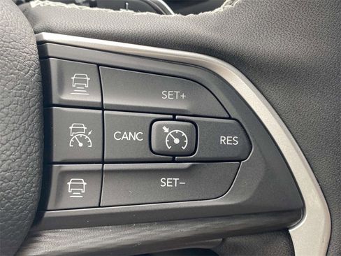 New 2025 Jeep Grand Cherokee Altitude image 55