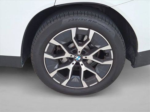 Used 2025 BMW X3 xDrive30i w/ Premium Package AWD/4WD image 6