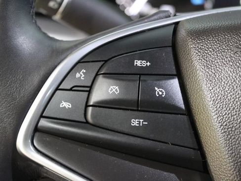 Used 2019 Cadillac XT5 Luxury AWD/4WD image 17