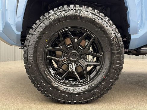 Used 2026 Toyota 4Runner Limited AWD/4WD image 10
