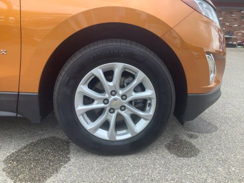 Used 2019 Chevrolet Equinox LS FWD image 30