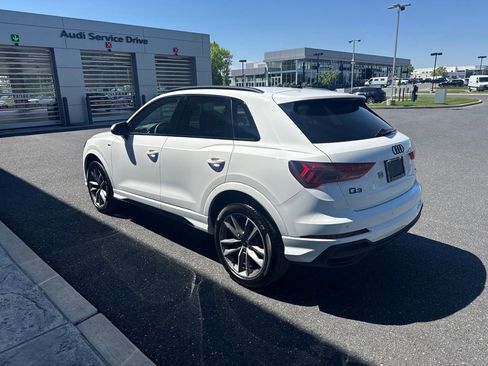 Certified 2025 Audi Q3 2.0T Premium w/ Convenience Package AWD/4WD image 23