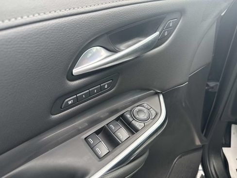 Certified 2025 Cadillac XT4 Premium Luxury AWD/4WD image 44