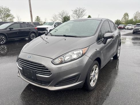 Used 2014 Ford Fiesta SE FWD image 3