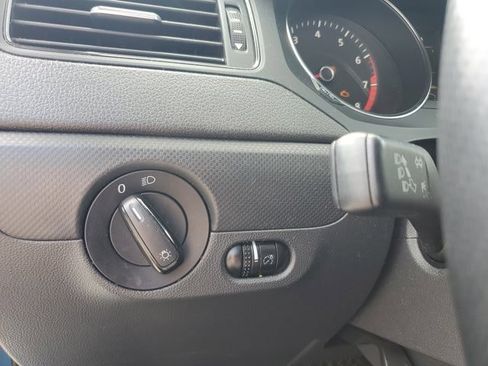 Used 2016 Volkswagen Jetta S image 26