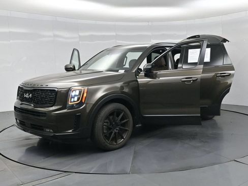 Used 2022 Kia Telluride SX w/ SX Prestige Package AWD/4WD image 32