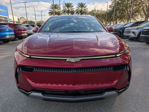 New 2026 Chevrolet Equinox EV LT image 2