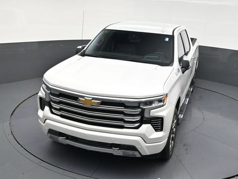 Used 2023 Chevrolet Silverado 1500 High Country w/ Technology Package RWD image 19