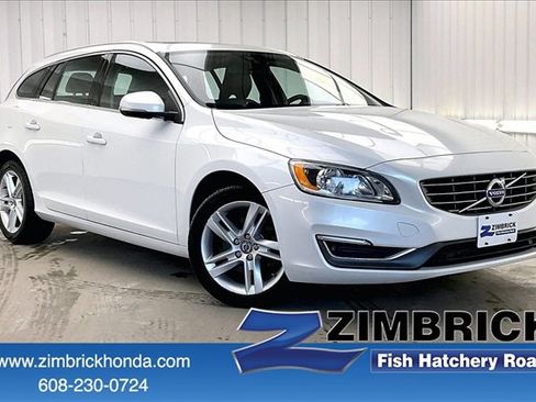 Used 2015 Volvo V60 T5 Premier image 1