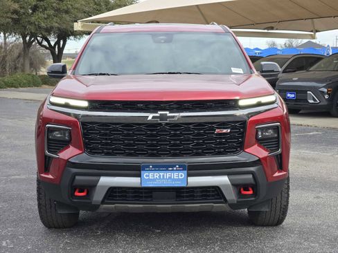 Certified 2025 Chevrolet Traverse Z71 w/ Driver Confidence Package image 3