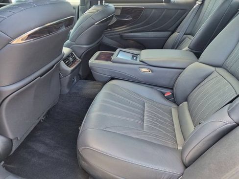 Used 2018 Lexus LS 500 AWD w/ Luxury Package image 18