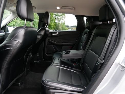 Certified 2024 Ford Escape Platinum AWD/4WD image 11