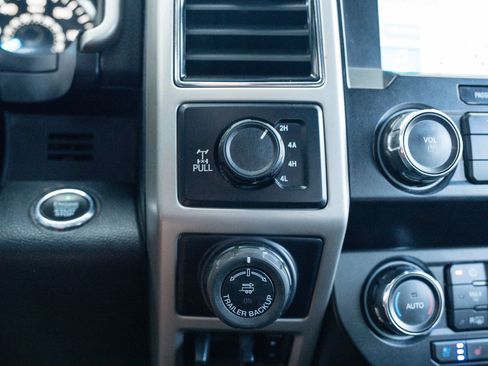Used 2019 Ford F150 Lariat AWD/4WD image 13