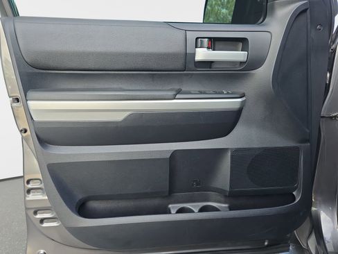 Used 2014 Toyota Tundra SR5 AWD/4WD image 28