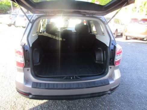 Used 2015 Subaru Forester 2.5i Premium w/ All-Weather Package AWD/4WD image 28