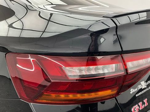 Used 2019 Volkswagen Jetta GLI image 23