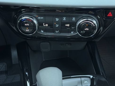 New 2026 Chevrolet Trax LT w/ Driver Confidence Package FWD image 14