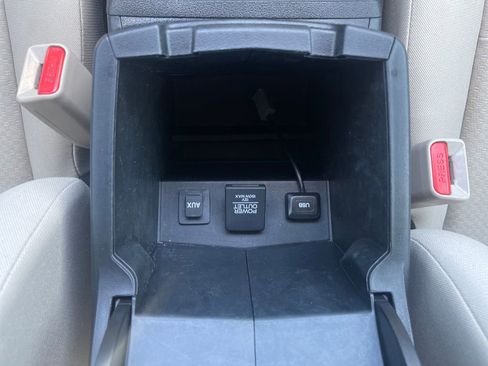 Used 2015 Honda CR-V LX image 25
