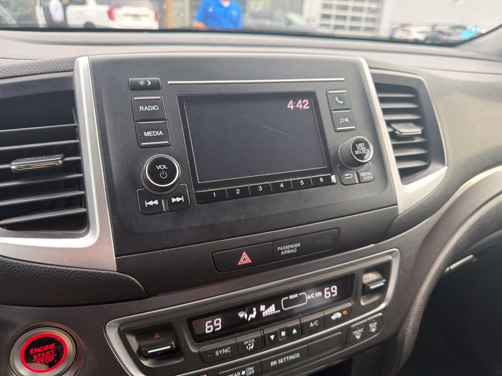 Used 2019 Honda Ridgeline Sport image 11