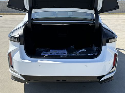 New 2026 Lexus ES 350e FWD image 14