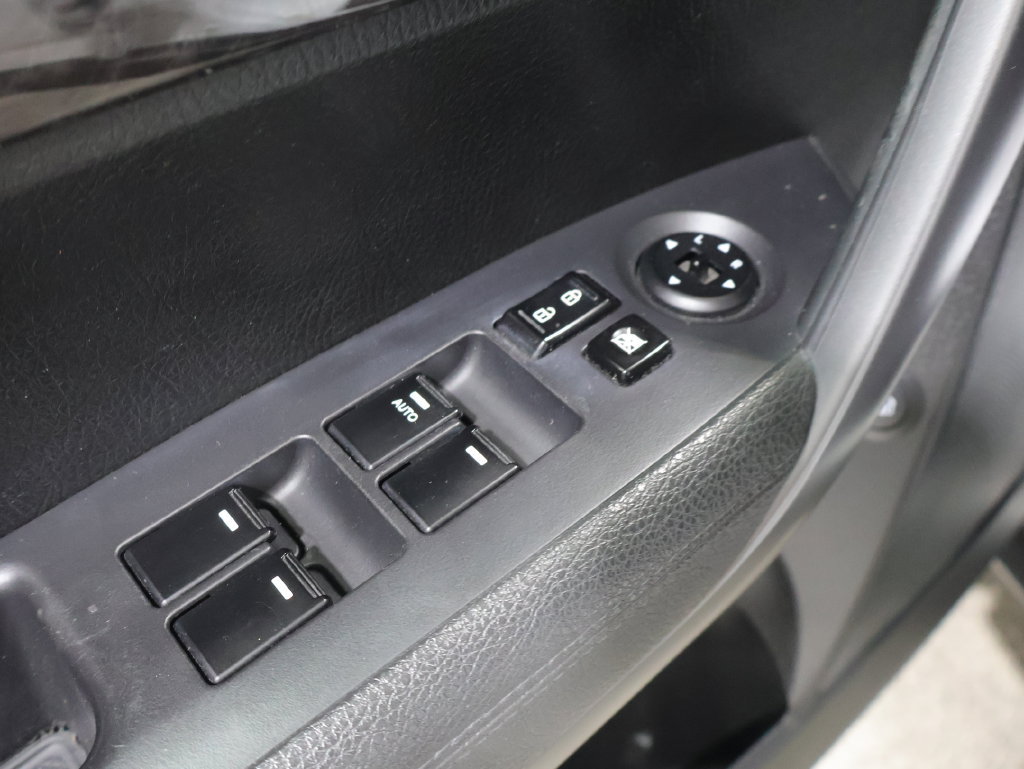 Used 2014 Kia Sorento LX AWD/4WD image 18