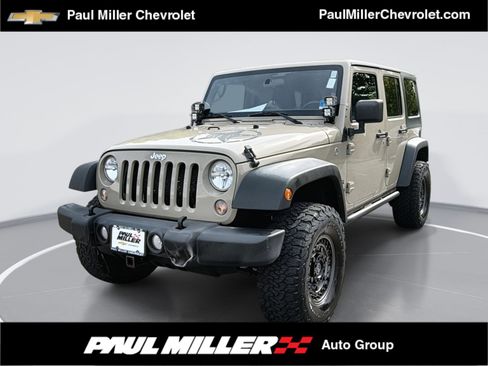 Used 2018 Jeep Wrangler Unlimited Sport w/ Connectivity Group AWD/4WD image 1