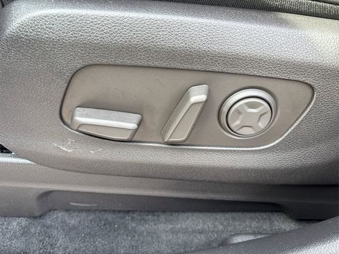 New 2026 Kia Carnival EX image 40