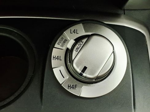 Used 2023 Toyota 4Runner Limited AWD/4WD image 22