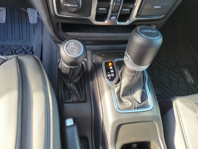 Used 2025 Jeep Gladiator Sport AWD/4WD image 26