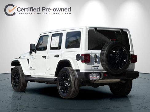 Certified 2025 Jeep Wrangler Unlimited Sahara AWD/4WD image 6