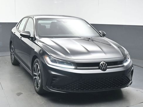 New 2026 Volkswagen Jetta Sport image 2