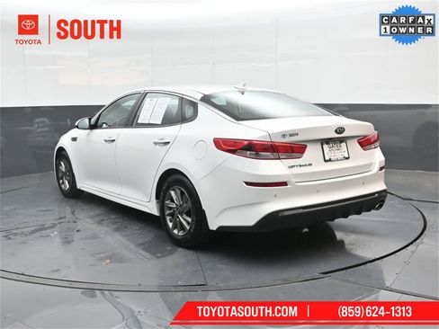 Used 2020 Kia Optima LX image 8