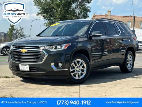 Used 2019 Chevrolet Traverse LT w/ LPO, Floor Liner Package AWD/4WD image 1