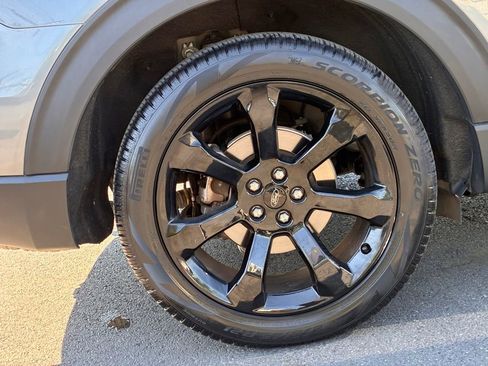 Used 2023 Ford Explorer ST-Line w/ Class IV Trailer Tow Package AWD/4WD image 51