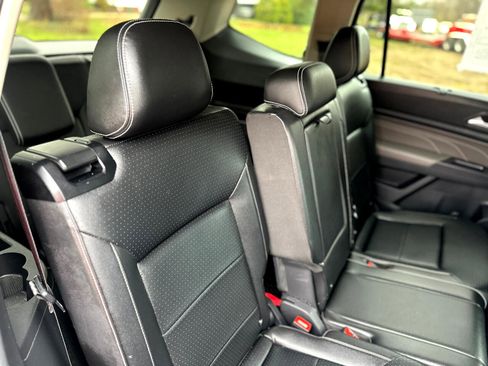 Used 2021 Volkswagen Atlas SE image 25
