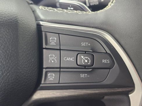 Used 2024 Jeep Grand Cherokee Limited 4xe AWD/4WD image 28