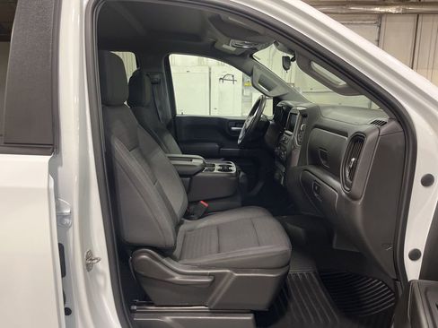 Certified 2022 Chevrolet Silverado 1500 Custom AWD/4WD image 25