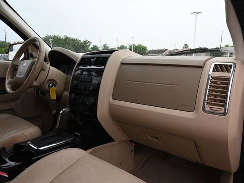 Used 2010 Ford Escape Limited FWD image 22