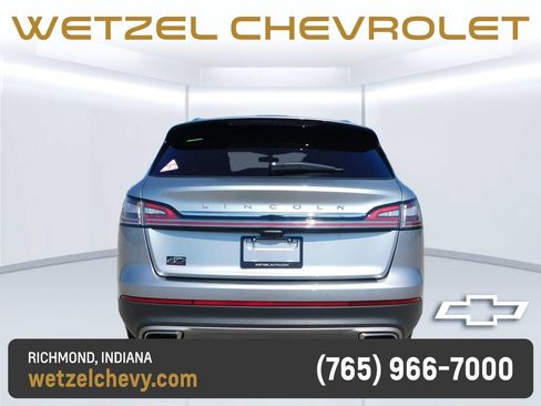 Used 2023 Lincoln Nautilus Reserve AWD/4WD image 4