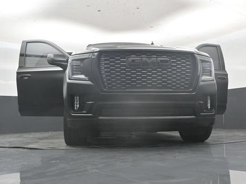 Used 2021 GMC Yukon Denali w/ Denali Ultimate Package AWD/4WD image 65